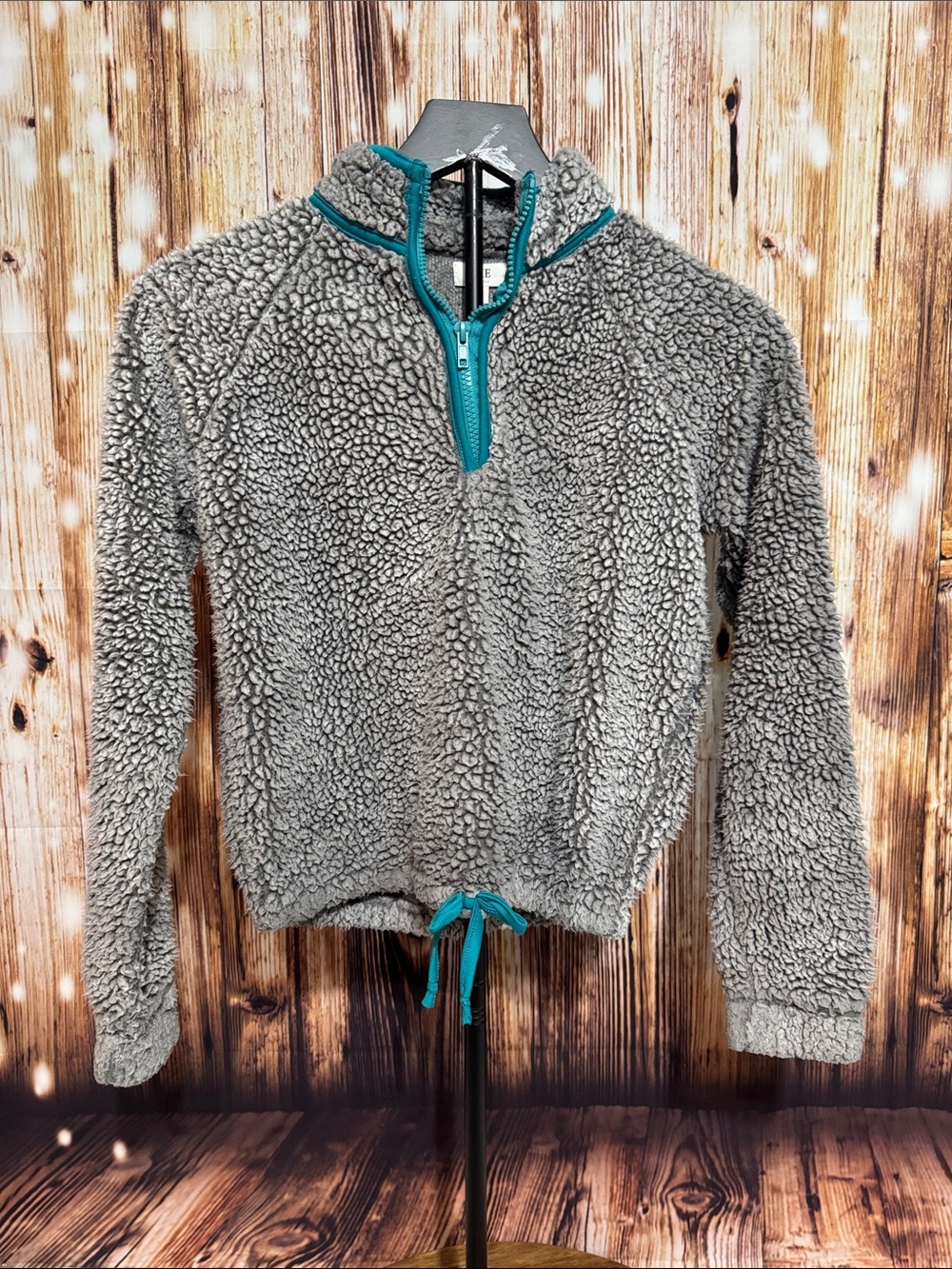 BKE Gray Sherpa Pullover with Teal Trim
